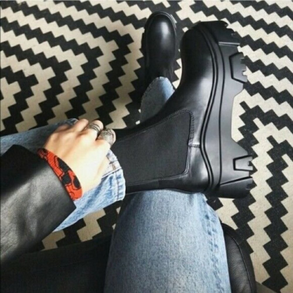 Pull On Lug Sole Boots